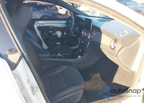 2015 Mercedes-Benz Cla 250 z USA, uszkodzony, nr VIN WDDSJ4EB4FN178244